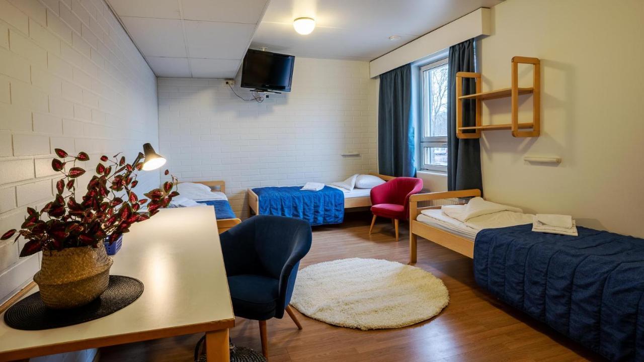 Hotel Tikkurila Vantaa Extérieur photo